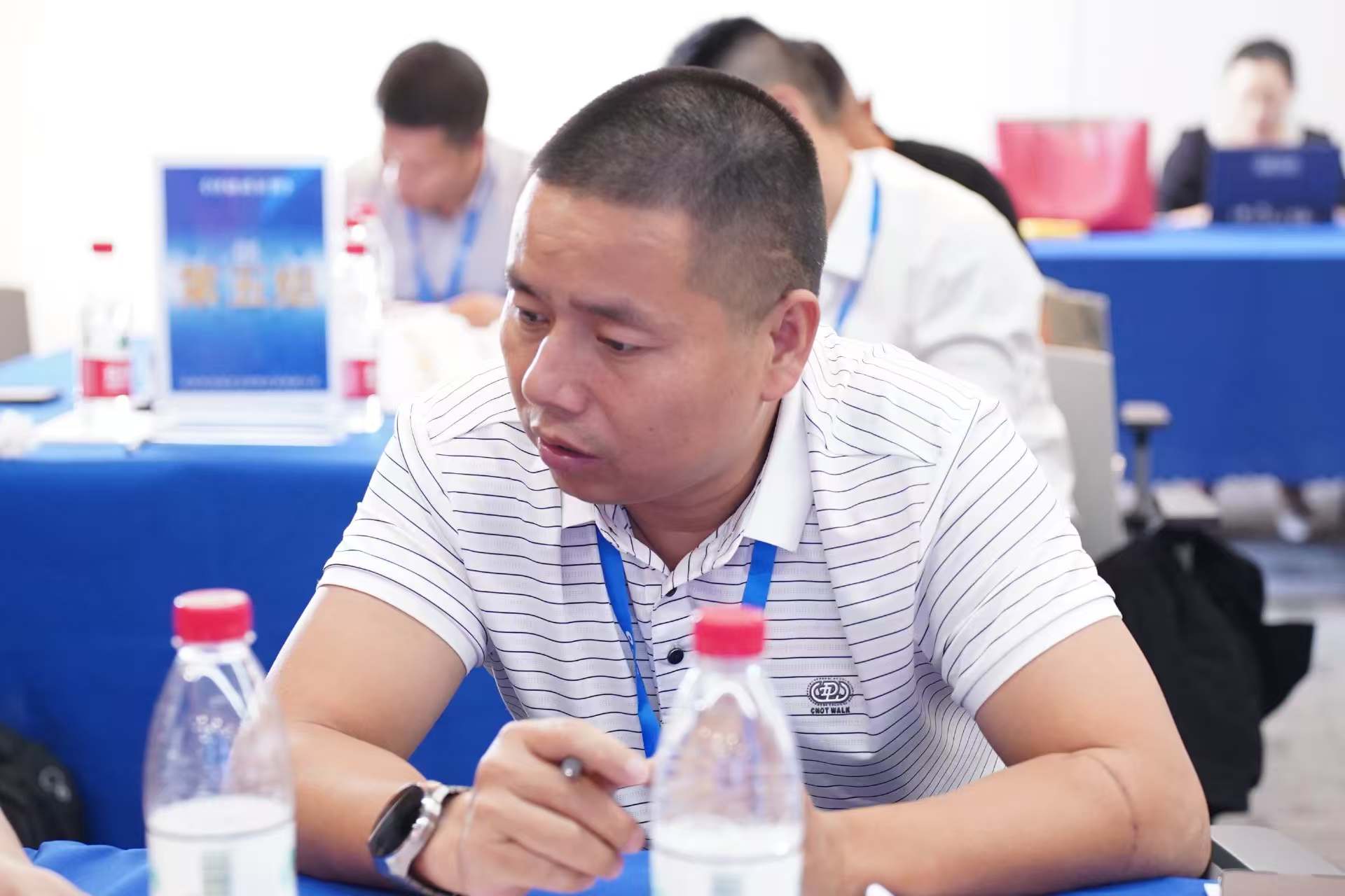 思考.jpg 思考.jpg